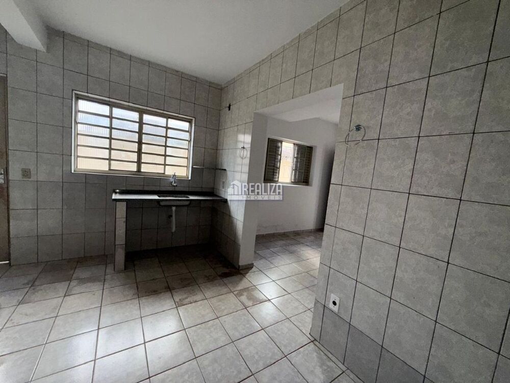 Casa, 2 quartos, 185 m² - Foto 11