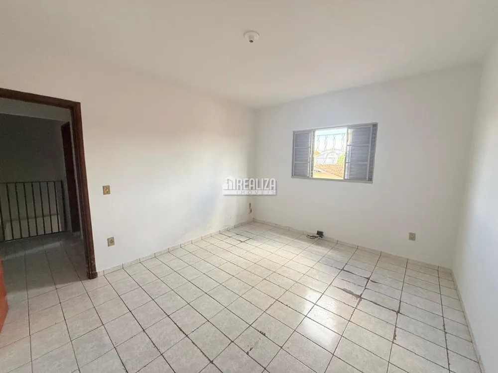 Casa, 2 quartos, 185 m² - Foto 18