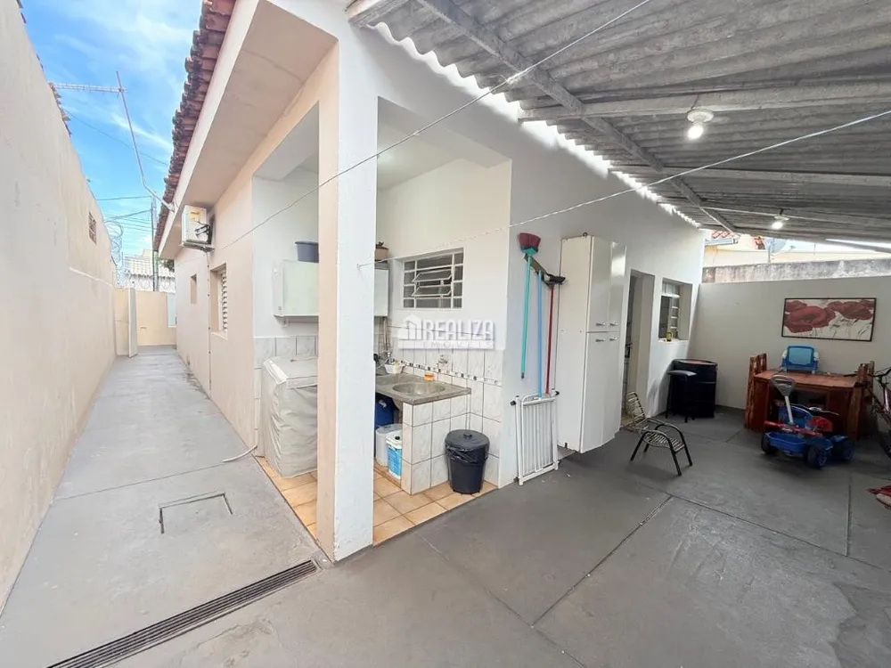 Casa, 2 quartos, 185 m² - Foto 23