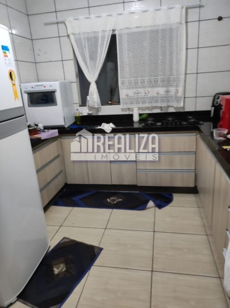 Casa, 3 quartos, 84 m² - Foto 2