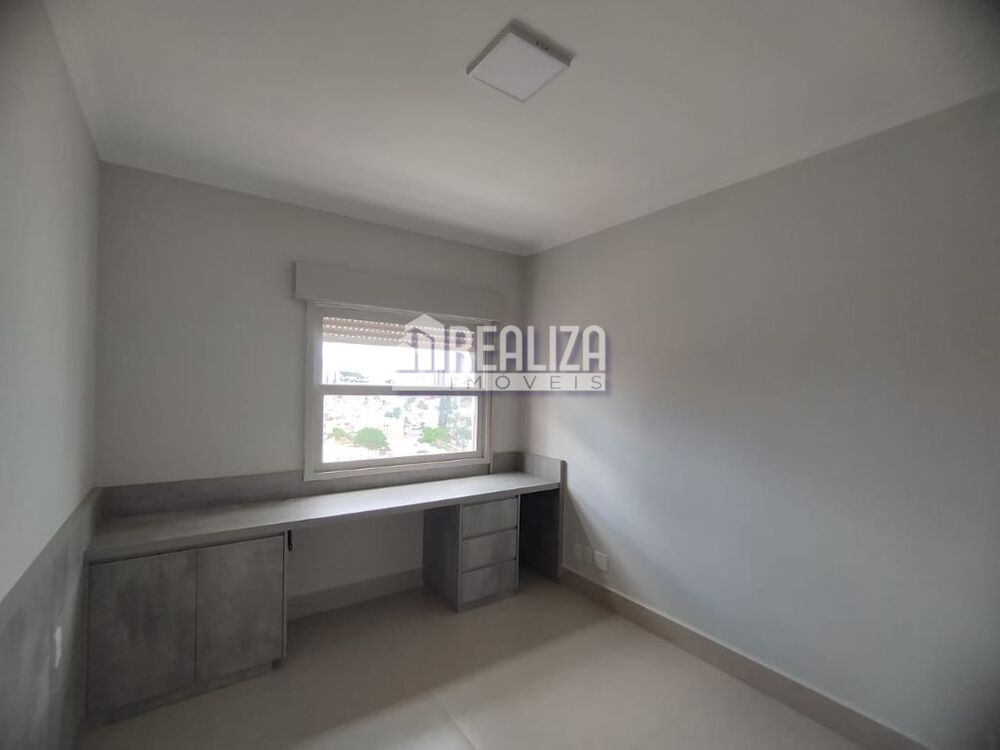 Apartamento à venda com 4 quartos, 156m² - Foto 12