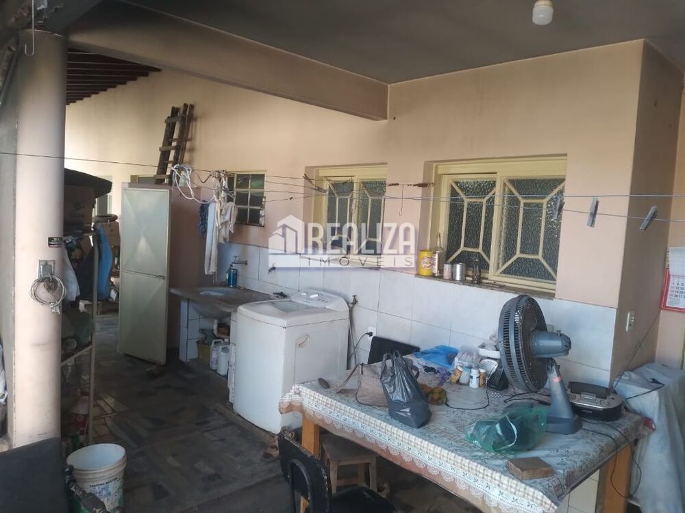 Casa, 3 quartos, 200 m² - Foto 2