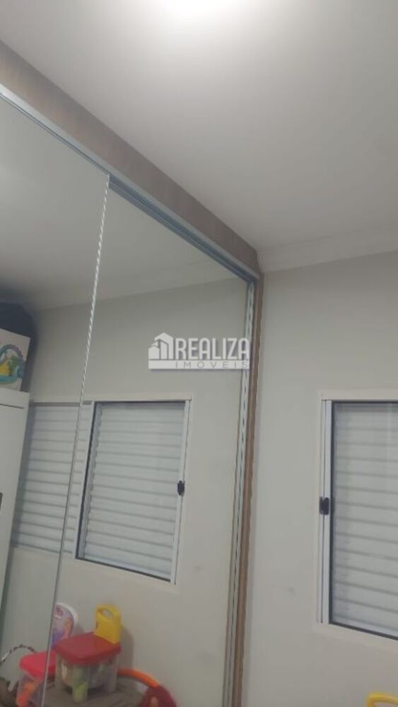 Casa à venda com 2 quartos, 53m² - Foto 5