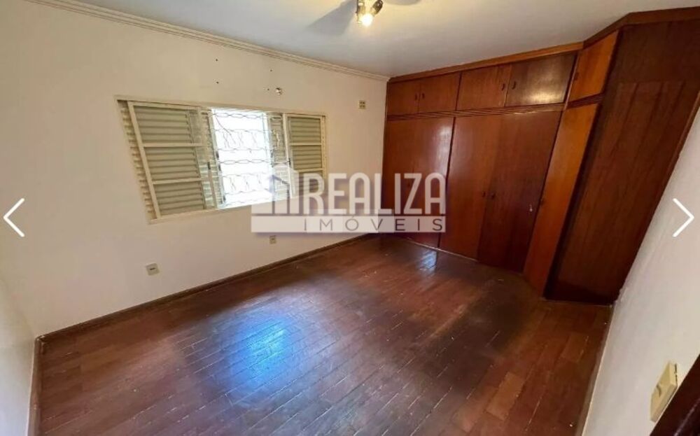 Casa à venda com 4 quartos, 176m² - Foto 5