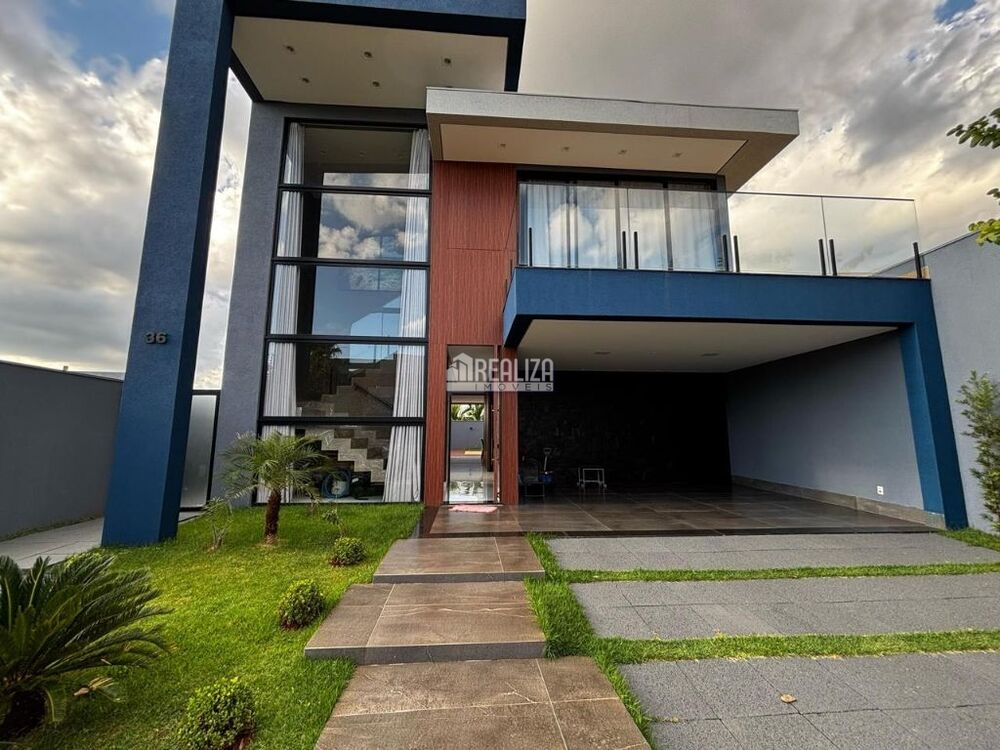 Casa, 4 quartos, 330 m² - Foto 1