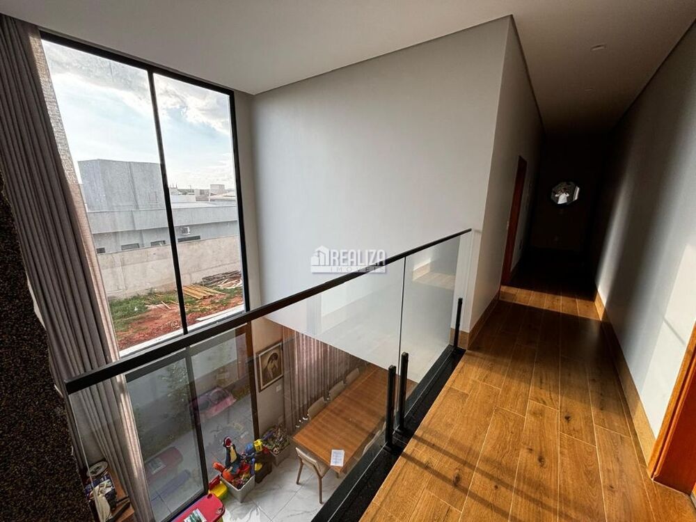 Casa, 4 quartos, 330 m² - Foto 2