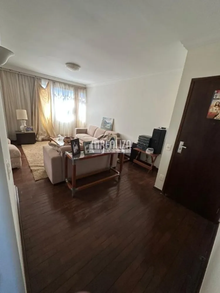 Apartamento, 3 quartos, 217 m² - Foto 2