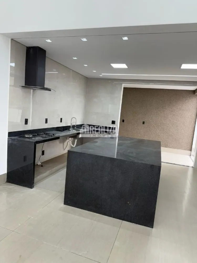 Casa, 2 quartos, 170 m² - Foto 1