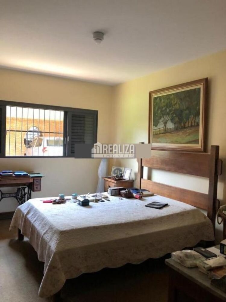 Casa à venda com 4 quartos, 436m² - Foto 7