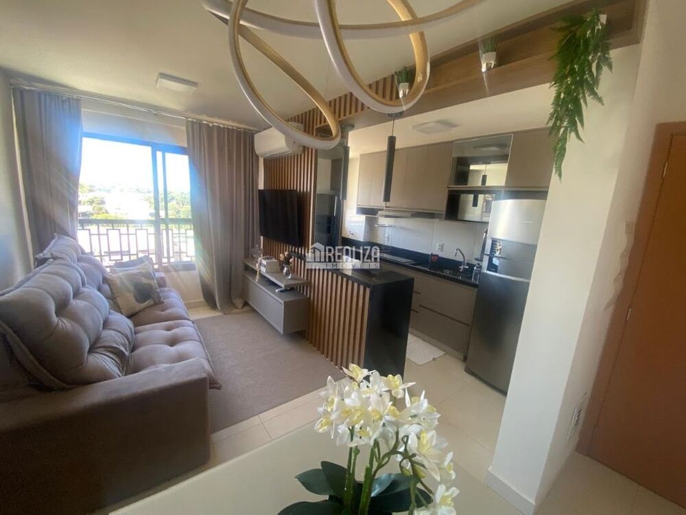 Apartamento para alugar com 3 quartos, 135m² - Foto 2