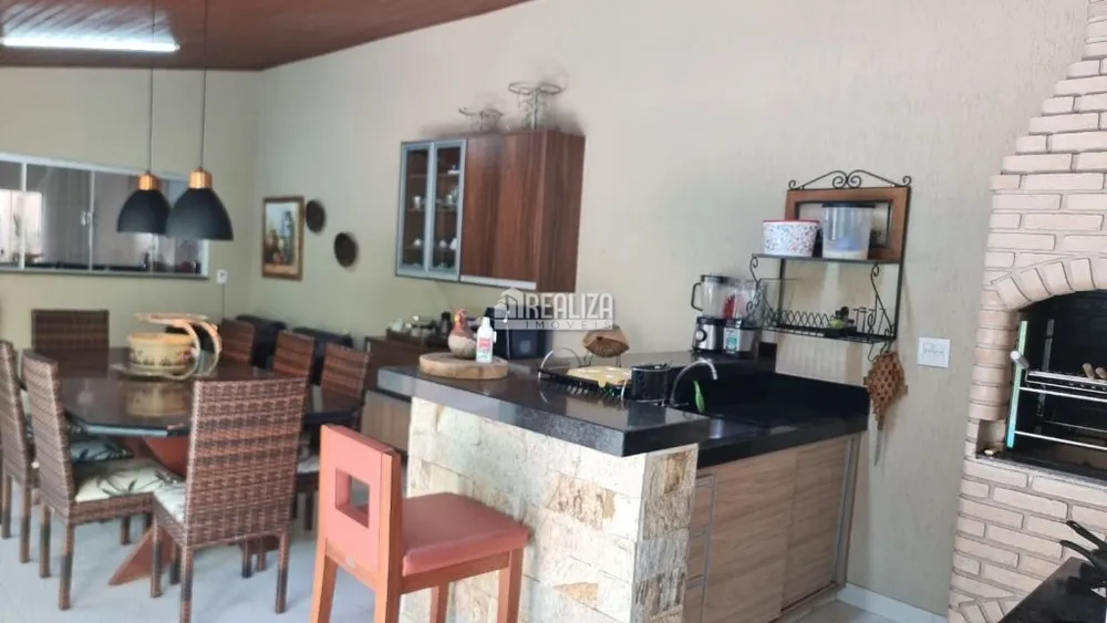 Casa, 3 quartos, 185 m² - Foto 2