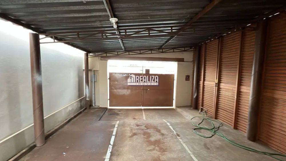 Casa, 4 quartos, 180 m² - Foto 1