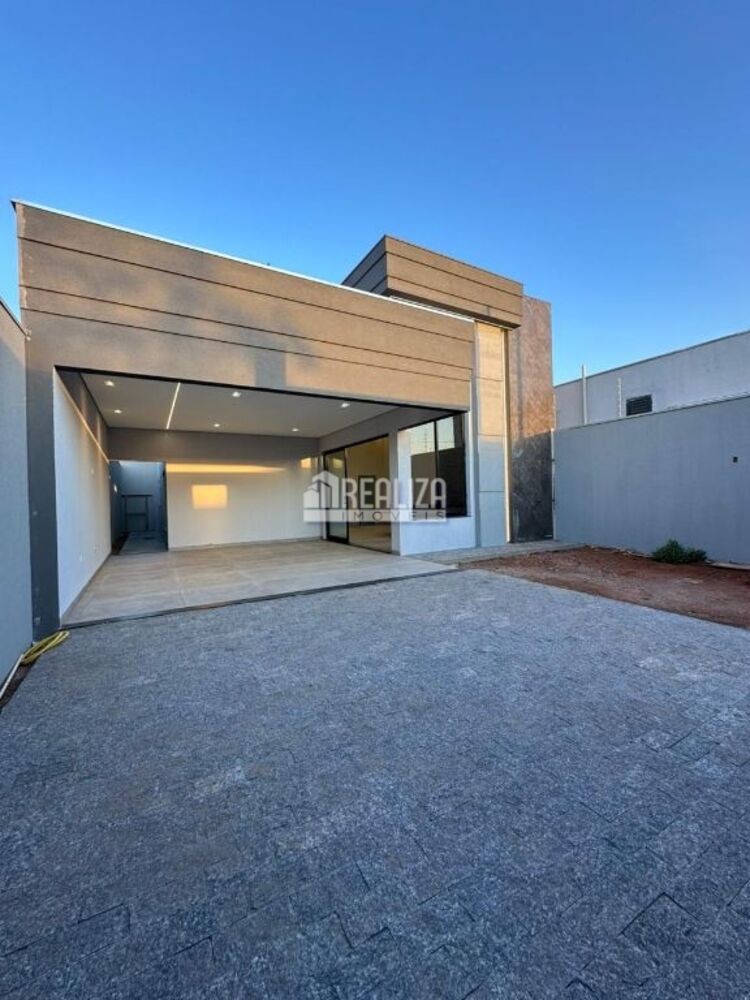 Casa, 3 quartos, 175 m² - Foto 1