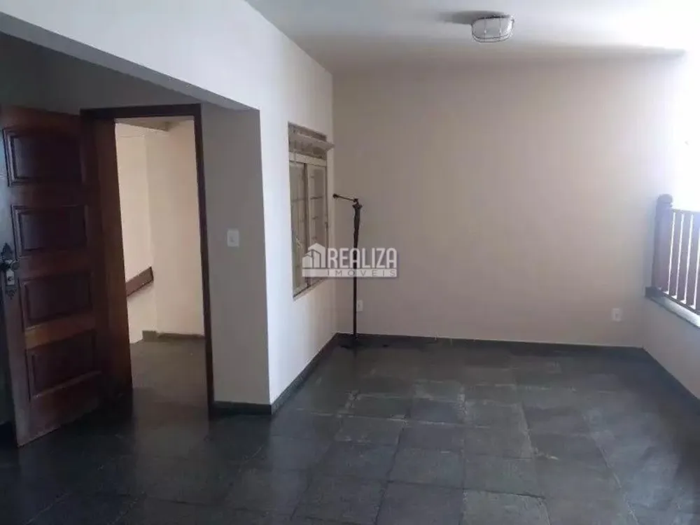 Casa, 3 quartos, 255 m² - Foto 3