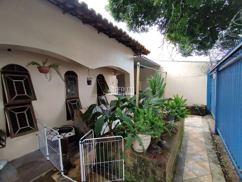 Casa, 6 quartos, 304 m² - Foto 3