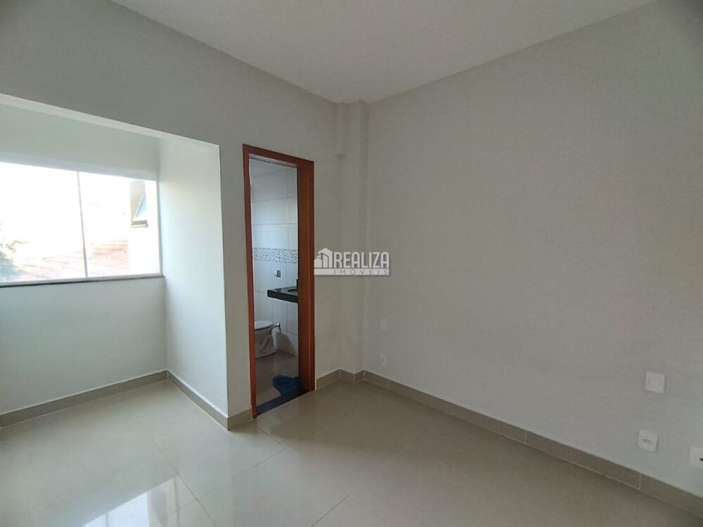 Apartamento para alugar com 1 quarto, 52m² - Foto 12