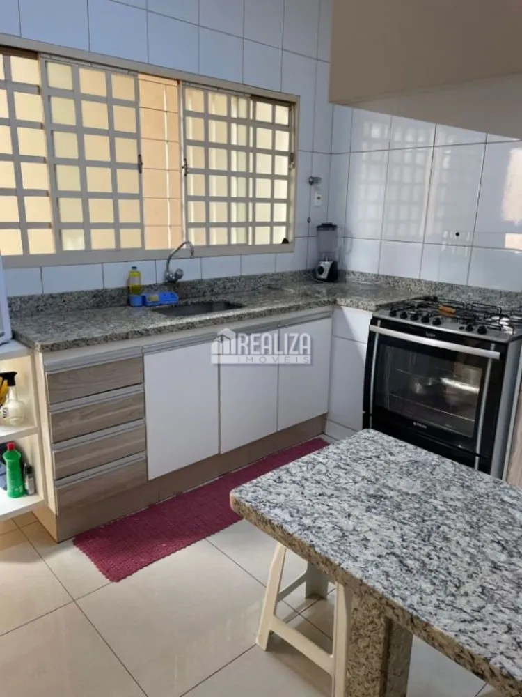 Casa, 3 quartos, 186 m² - Foto 11