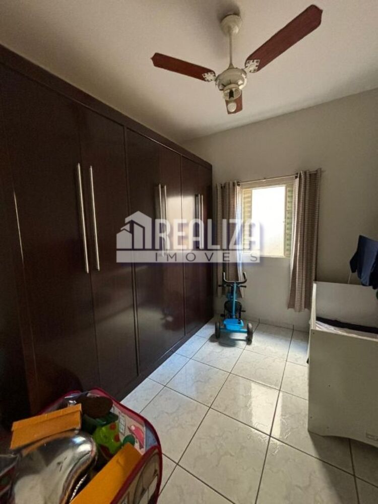 Casa à venda com 3 quartos, 136m² - Foto 7