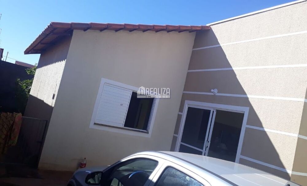 Casa, 2 quartos, 61 m² - Foto 1
