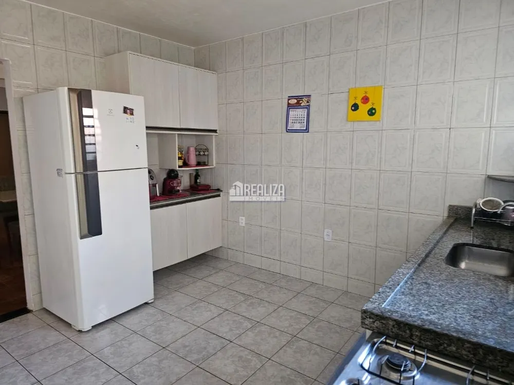 Casa, 4 quartos, 227 m² - Foto 4