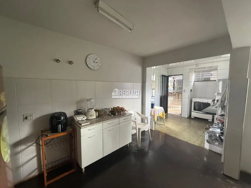 Casa, 7 quartos, 386 m² - Foto 13