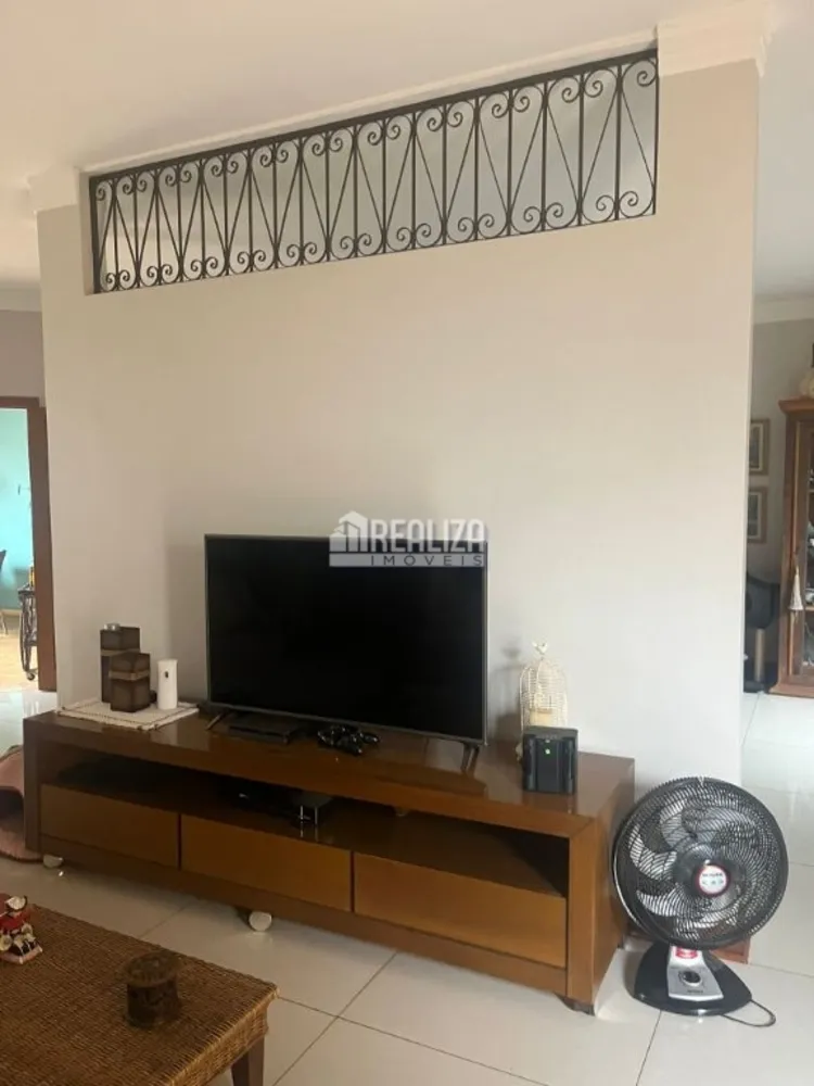 Casa, 3 quartos, 228 m² - Foto 5