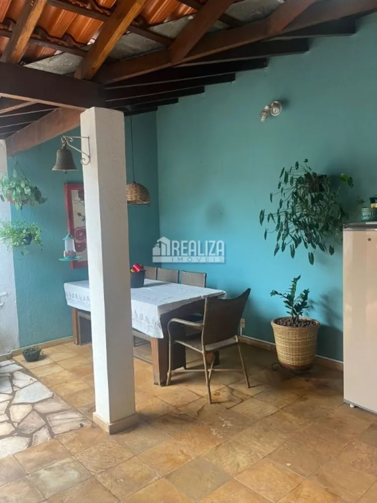 Casa, 3 quartos, 228 m² - Foto 8