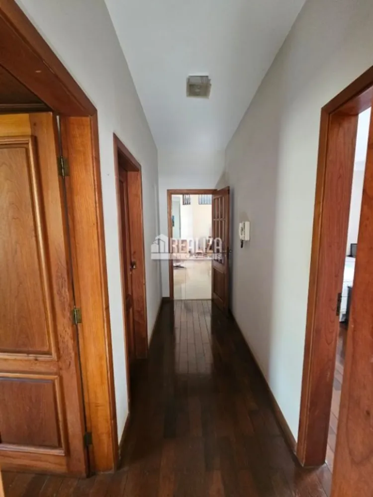 Casa, 3 quartos, 228 m² - Foto 10