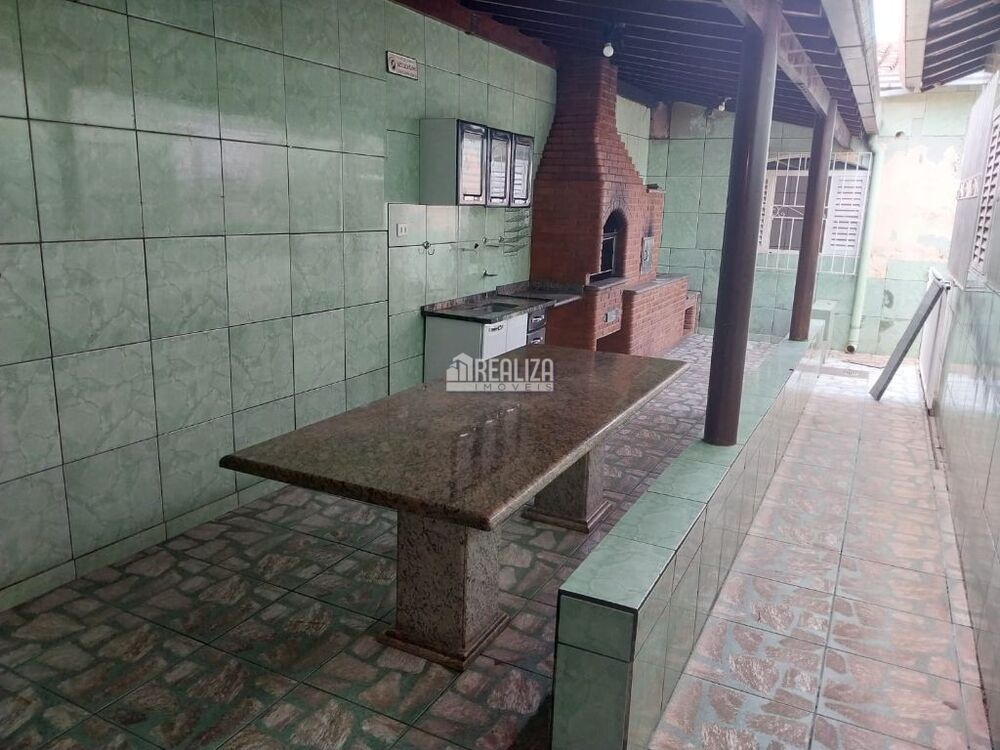 Casa, 4 quartos, 213 m² - Foto 1