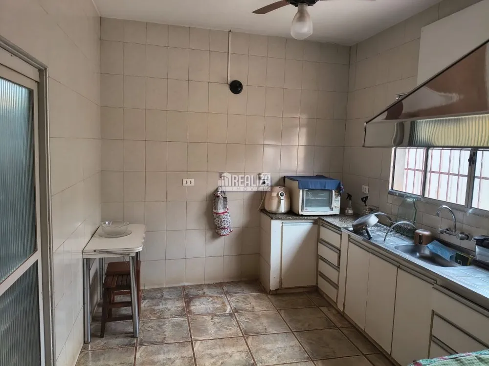 Casa, 5 quartos, 244 m² - Foto 9
