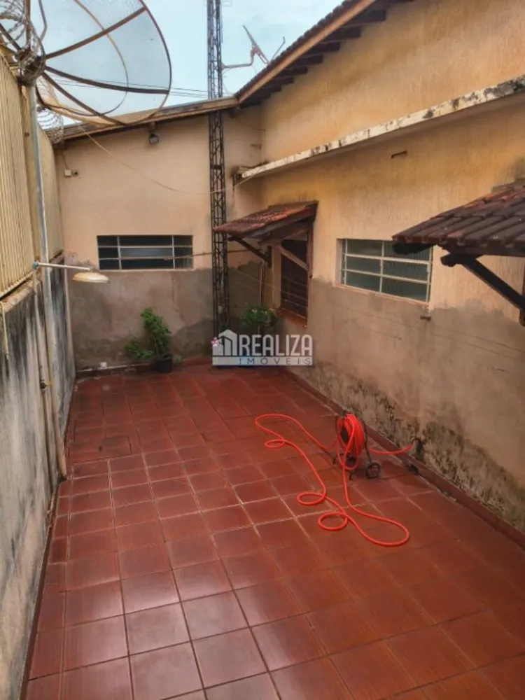 Casa, 5 quartos, 244 m² - Foto 3