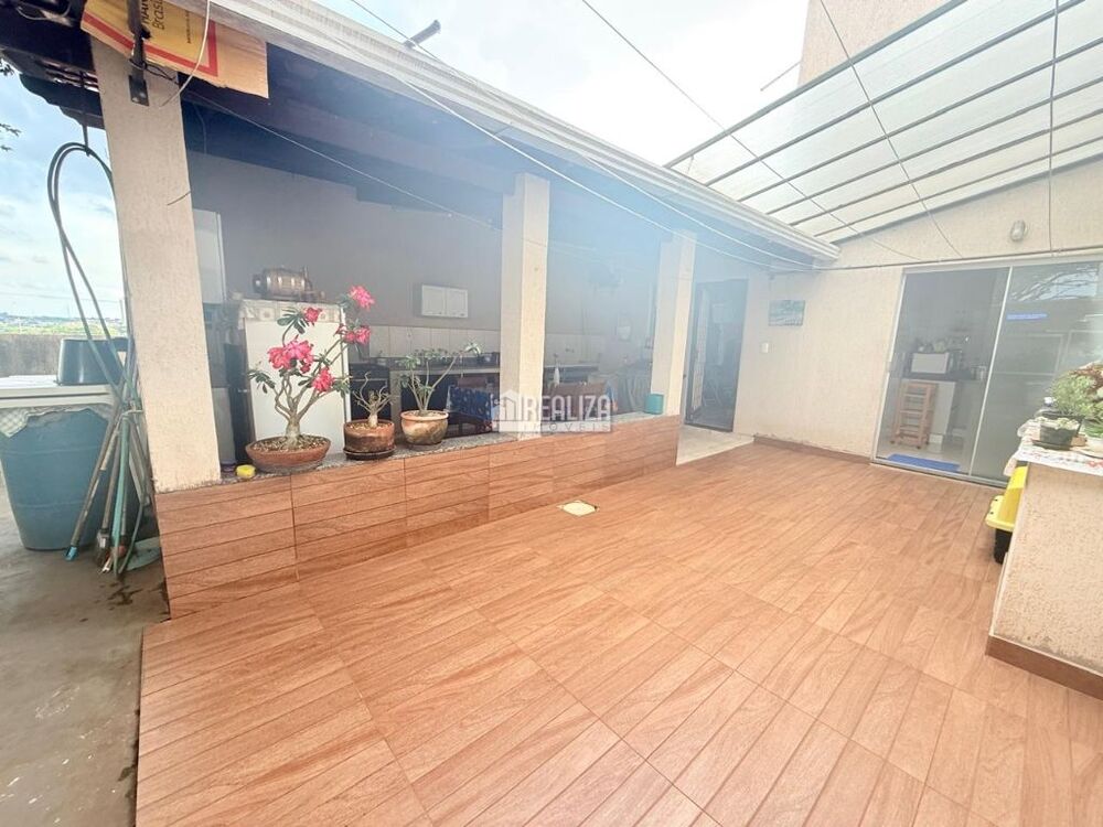 Casa, 3 quartos, 192 m² - Foto 2