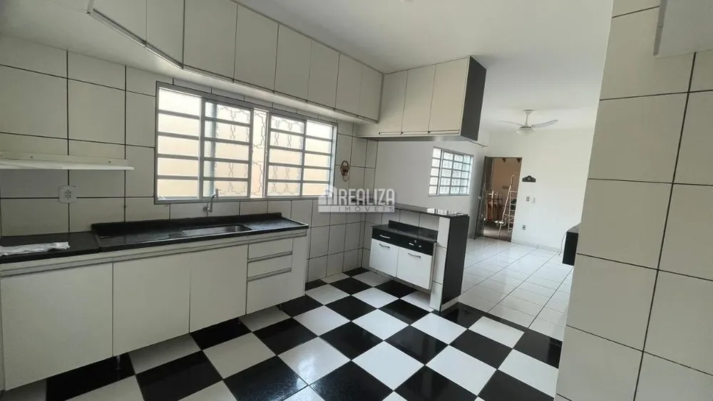 Casa, 2 quartos, 70 m² - Foto 2