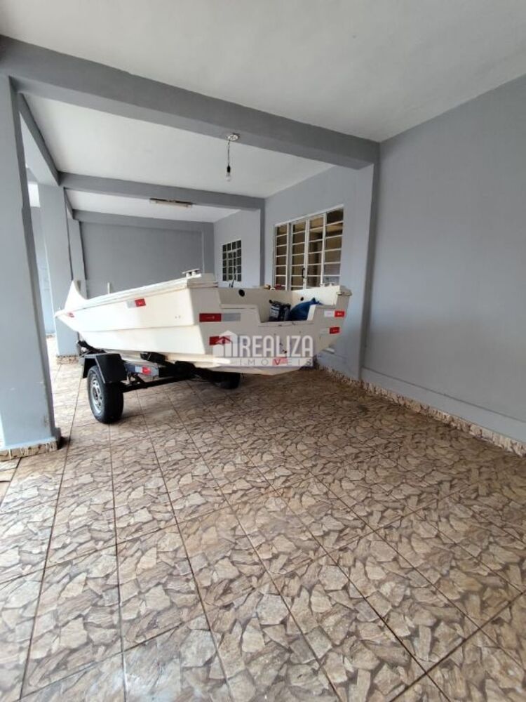Casa à venda com 3 quartos, 400m² - Foto 3