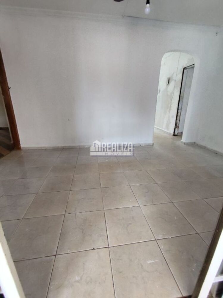 Casa à venda com 3 quartos, 400m² - Foto 5