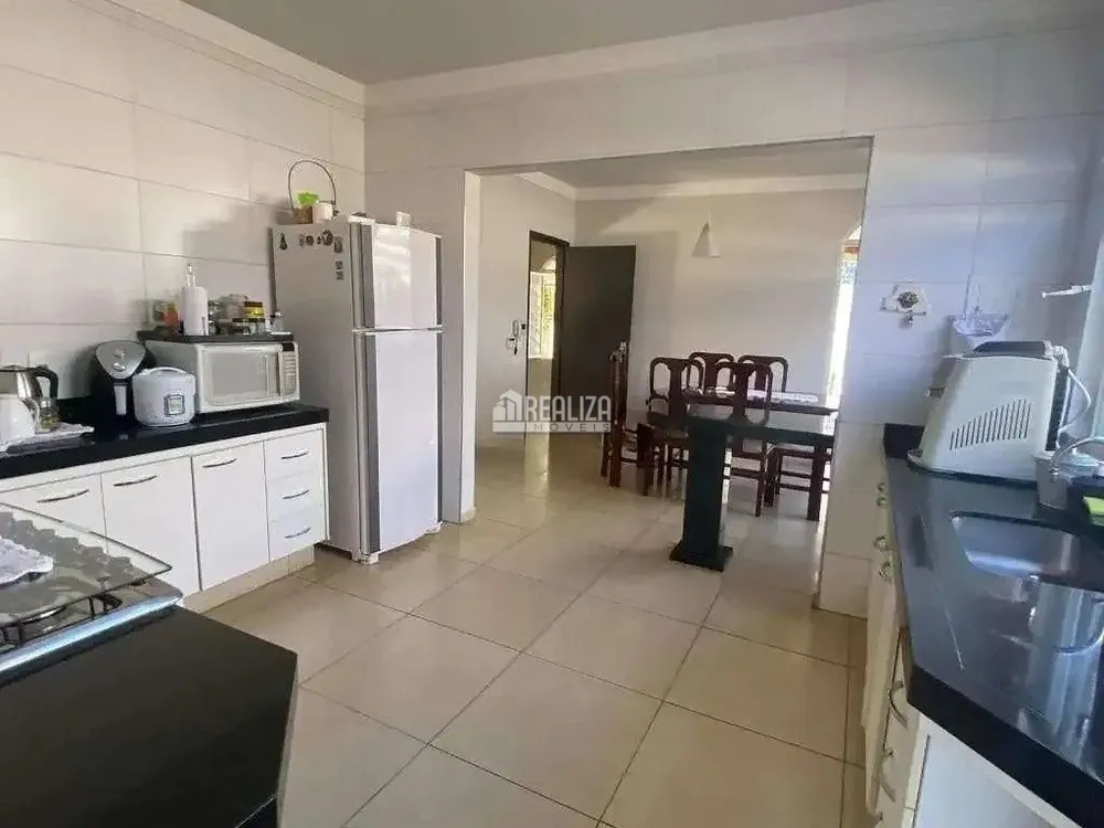 Casa, 3 quartos, 214 m² - Foto 8