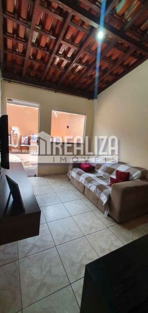 Casa à venda com 3 quartos, 76m² - Foto 3