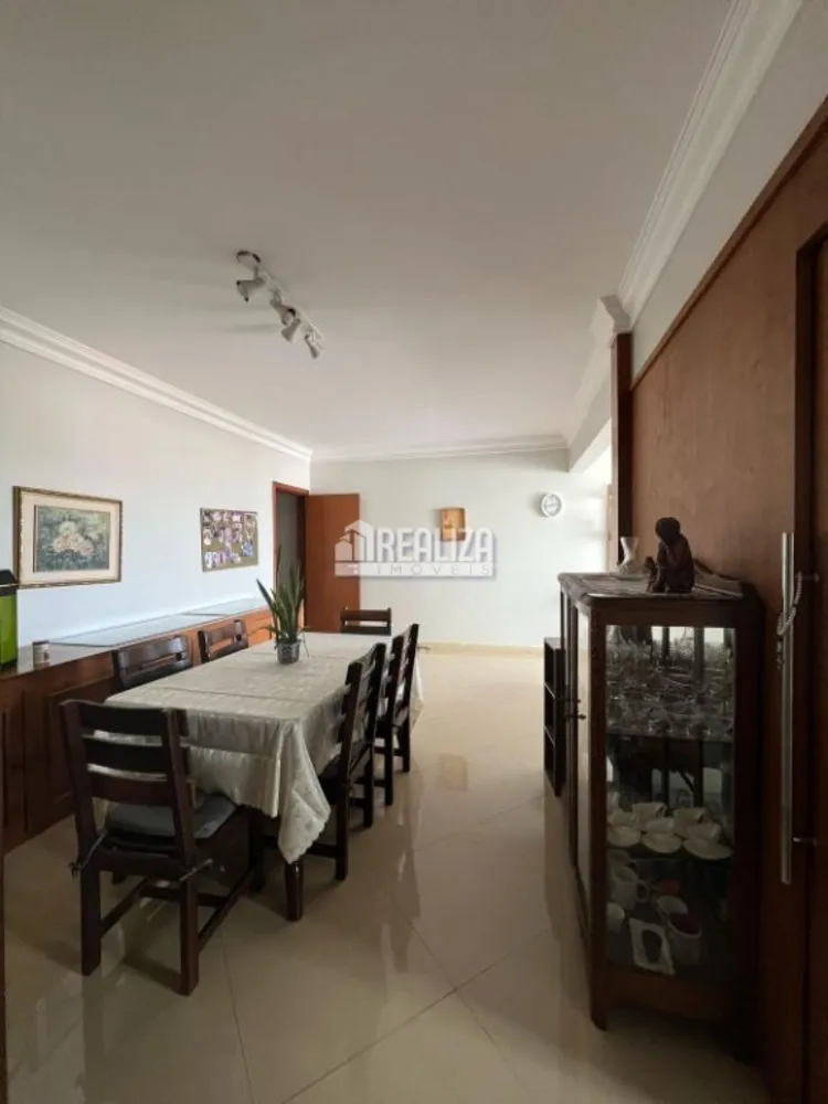 Apartamento, 3 quartos, 120 m² - Foto 2