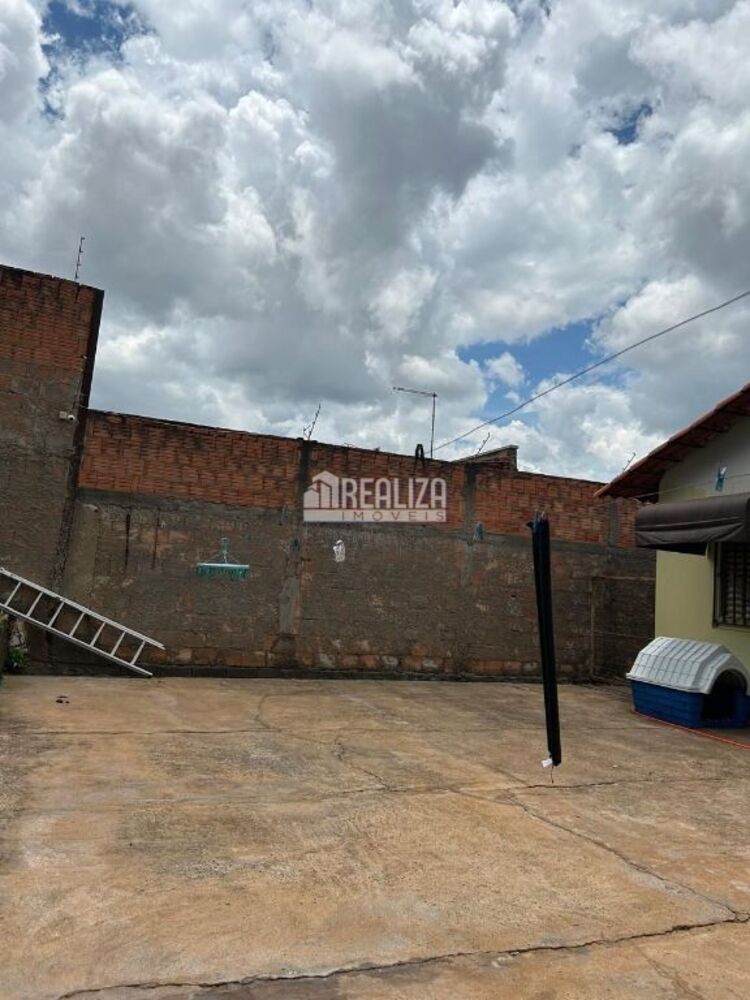 Casa à venda com 3 quartos, 83m² - Foto 7