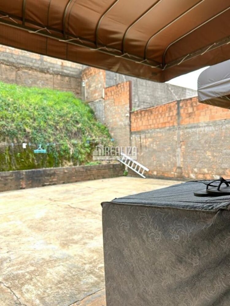 Casa à venda com 3 quartos, 83m² - Foto 3