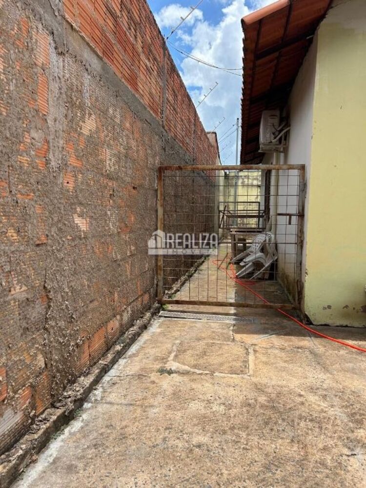 Casa à venda com 3 quartos, 83m² - Foto 12