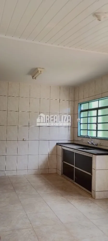 Casa, 2 quartos, 150 m² - Foto 2