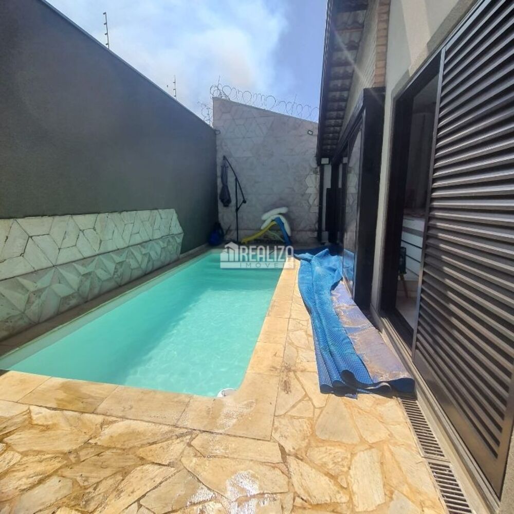 Casa, 3 quartos, 136 m² - Foto 2