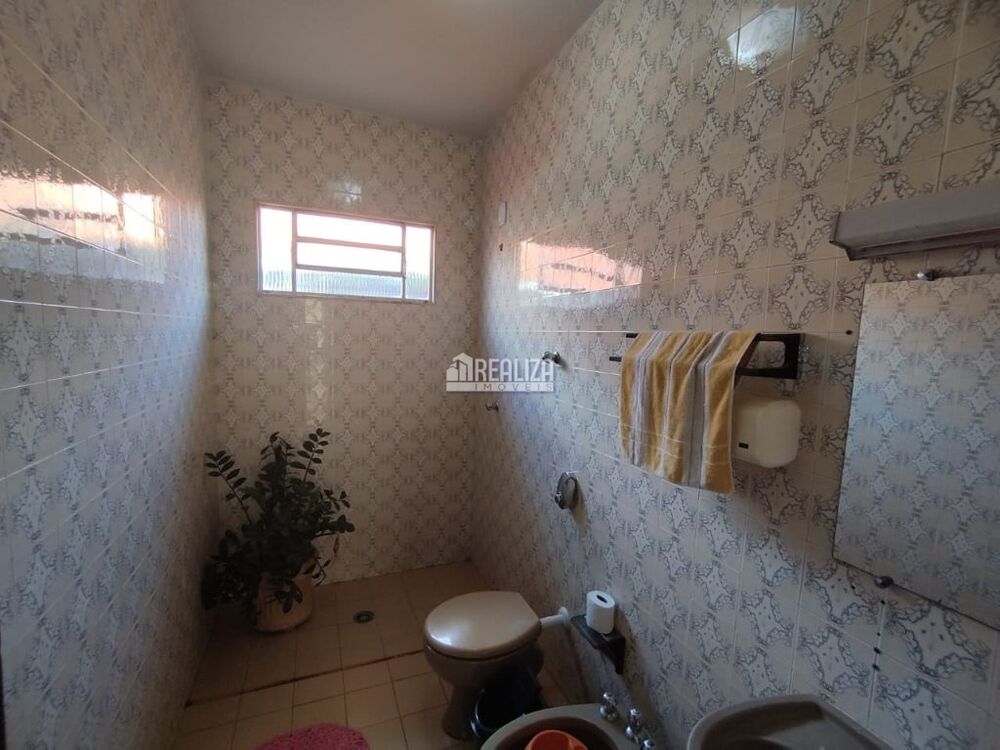Casa à venda com 3 quartos, 163m² - Foto 3