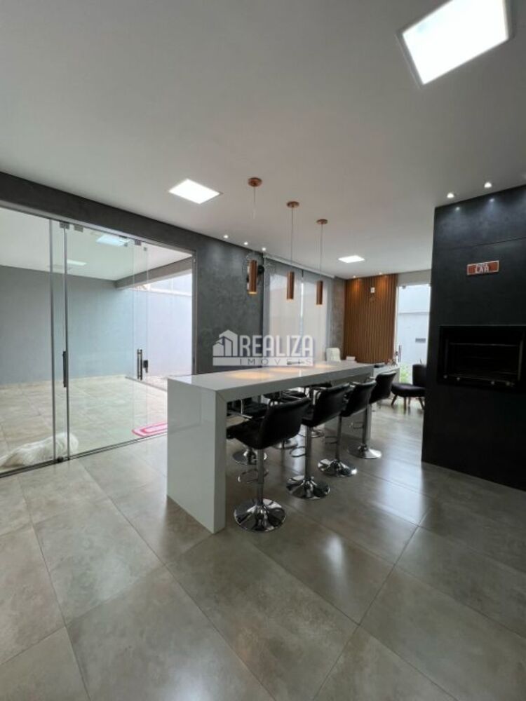 Casa, 3 quartos, 242 m² - Foto 7