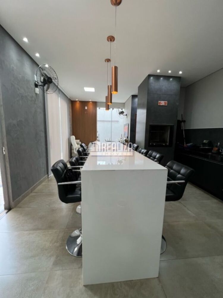 Casa, 3 quartos, 242 m² - Foto 11