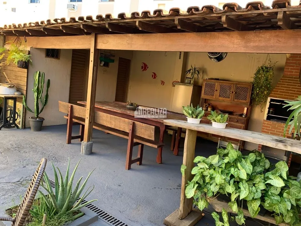 Casa, 3 quartos, 169 m² - Foto 2