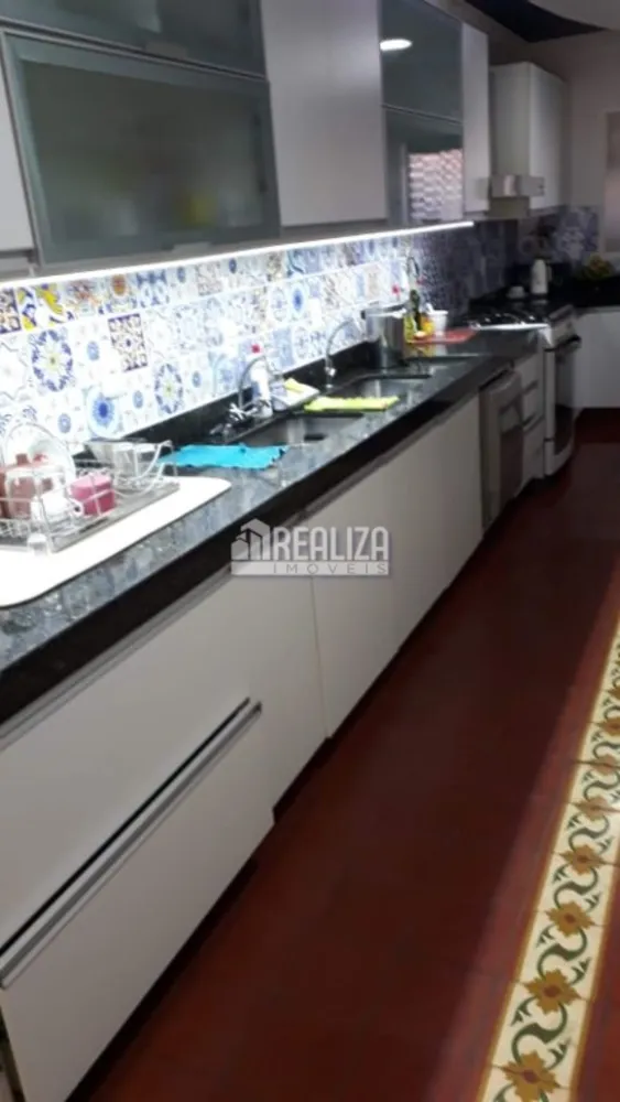 Casa, 5 quartos, 218 m² - Foto 9