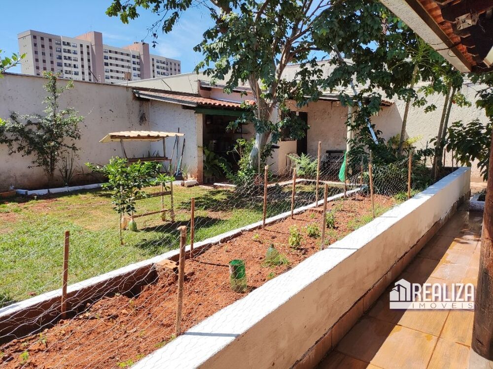 Casa à venda com 4 quartos, 301m² - Foto 6