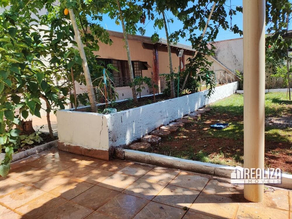 Casa à venda com 4 quartos, 301m² - Foto 7
